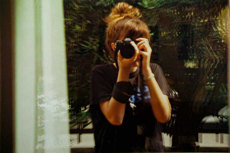 Boda en Mallorca casarse en Palma fotografos de bodas natural y elegante. Sesión de fotos el día de la boda. Reportaje de boda