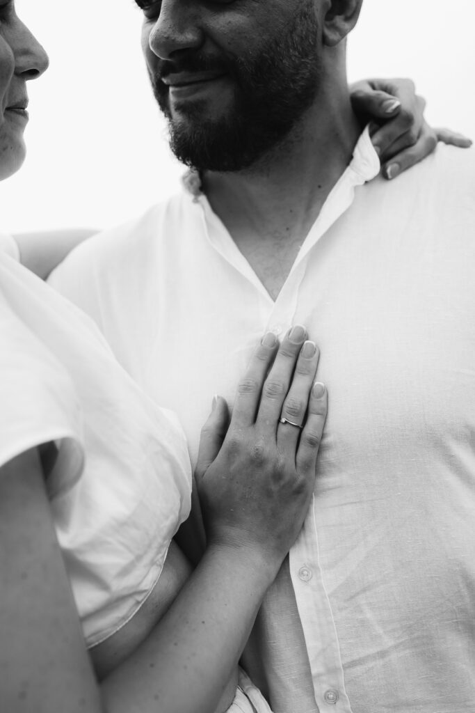 Sesión de fotos en pareja en Mallorca Claudia Bonnin Fotografia shooting enamorados preboda